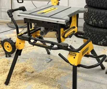 Testing of a DEWALT DWE74911 Mobile Rolling Table Saw Stand