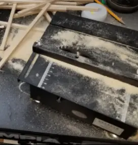 Cutting wood with Huanyu 30MM Mini Table Saw